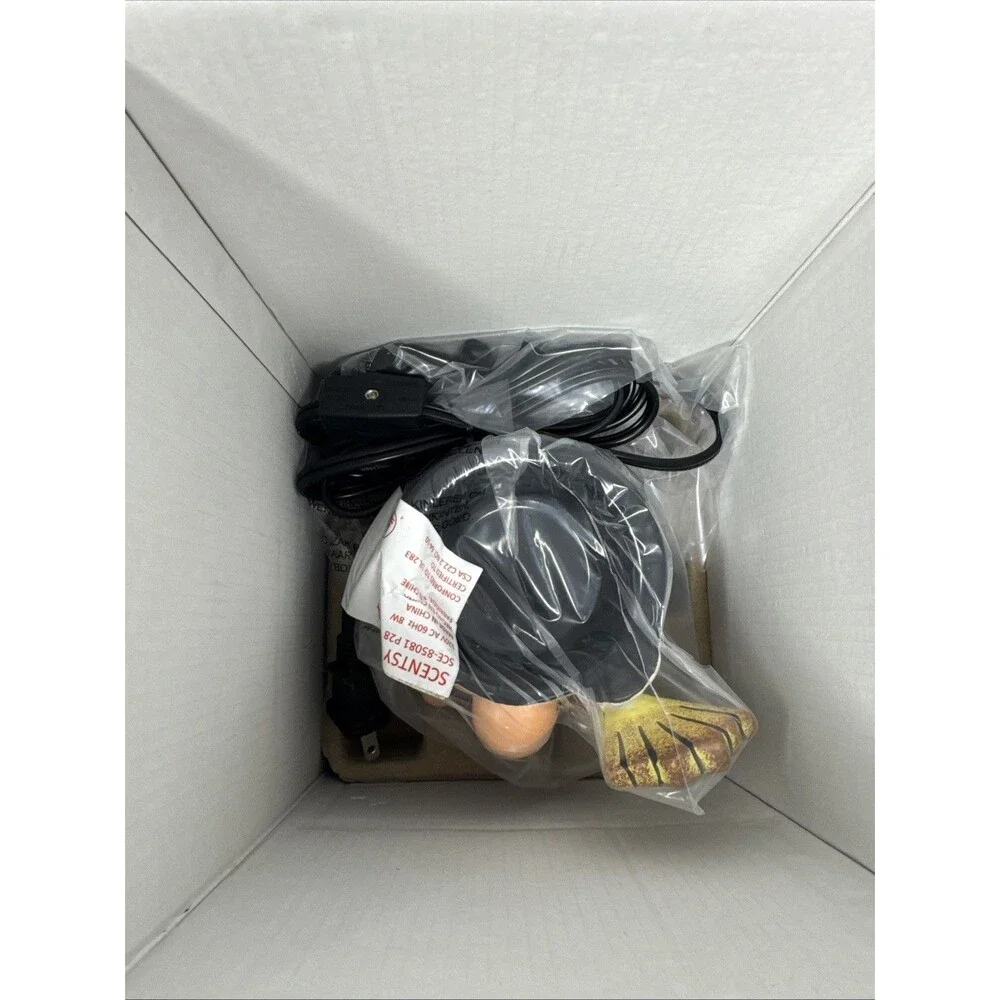 Scentsy Warmer WICKED CUTE HALLOWEEN WITCH GNOME Wax Warmer NEW IN BOX